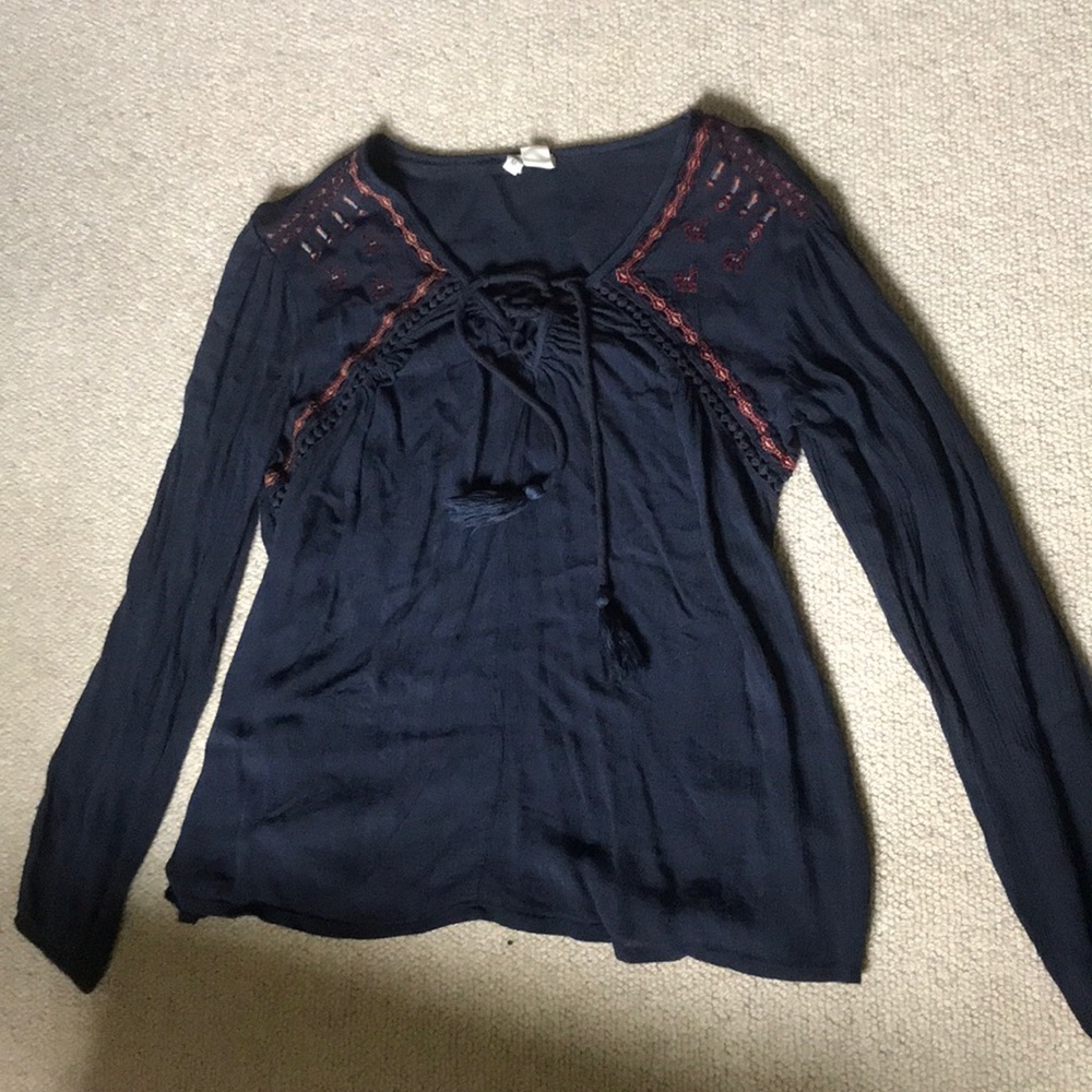 Flowy navy blouse
